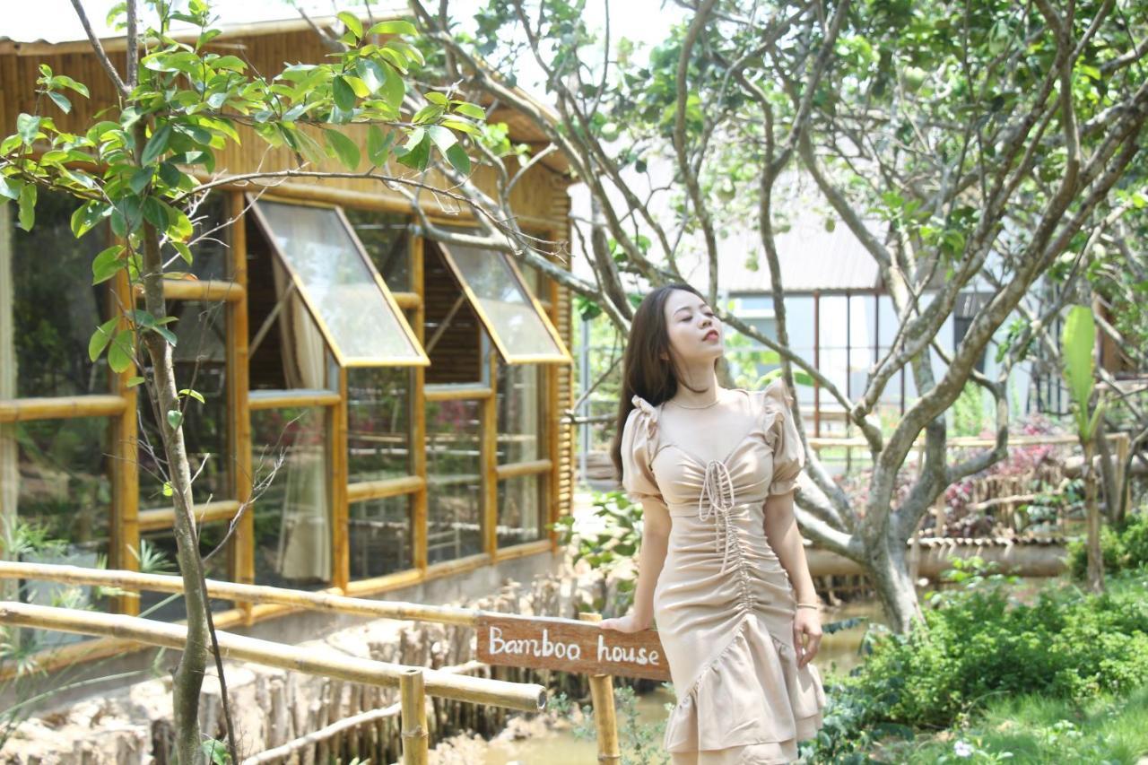 Hide Away Bungalows In Ben Tre City ภายนอก รูปภาพ