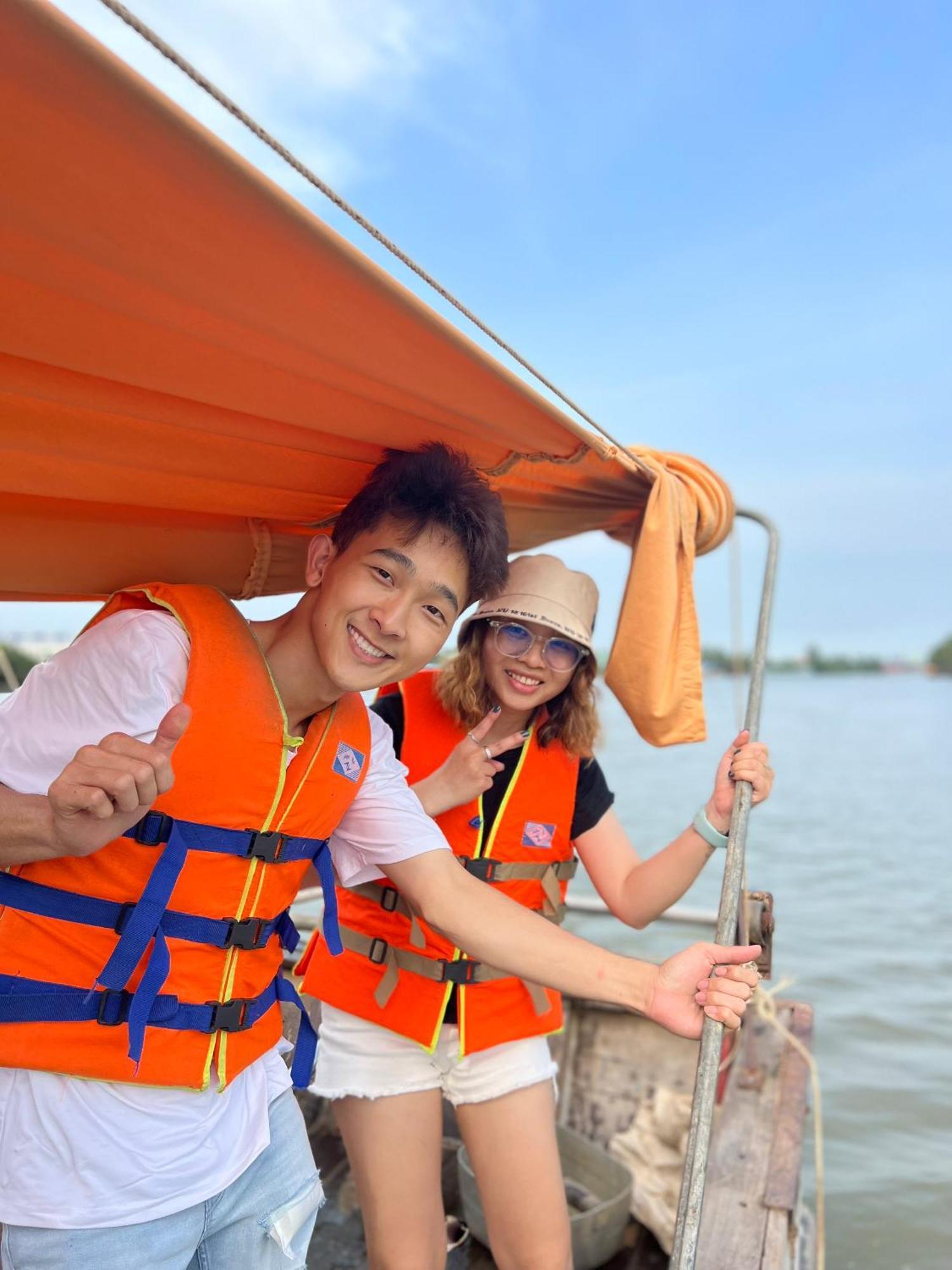 Hide Away Bungalows In Ben Tre City ภายนอก รูปภาพ