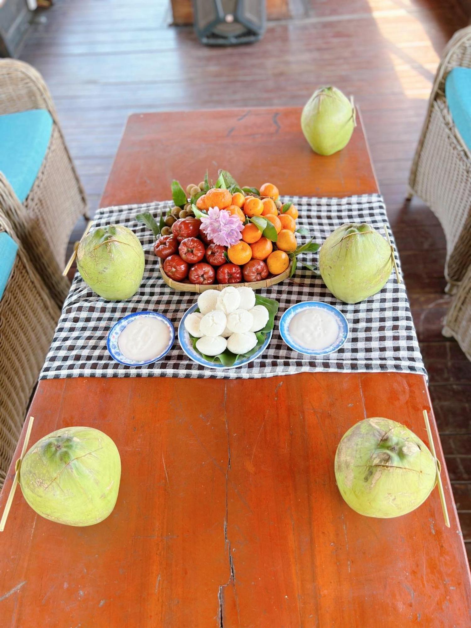 Hide Away Bungalows In Ben Tre City ภายนอก รูปภาพ