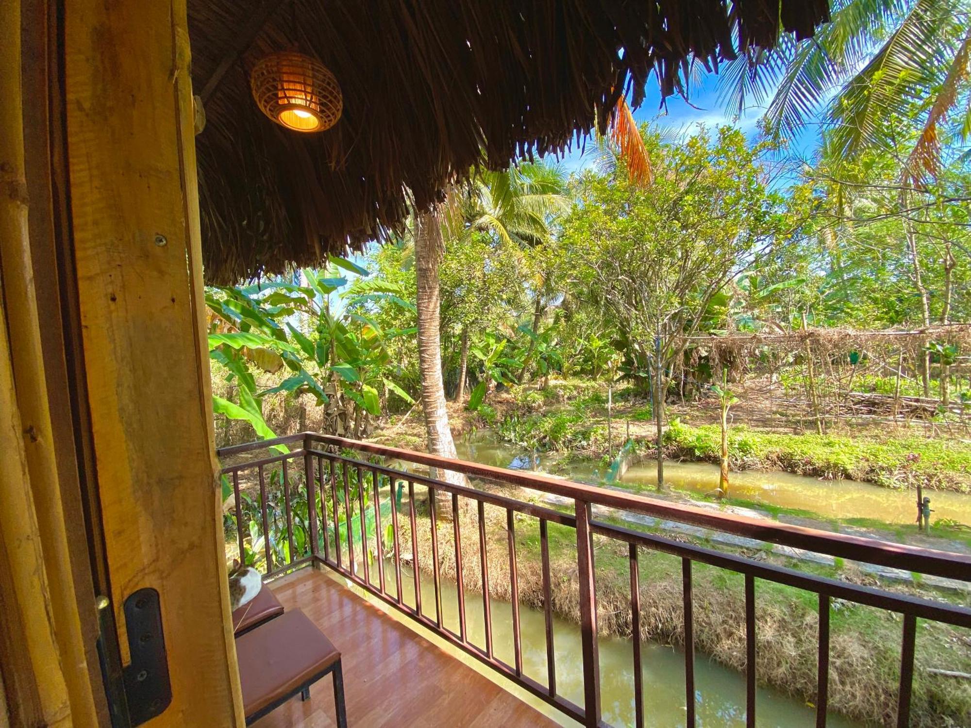 Hide Away Bungalows In Ben Tre City ภายนอก รูปภาพ