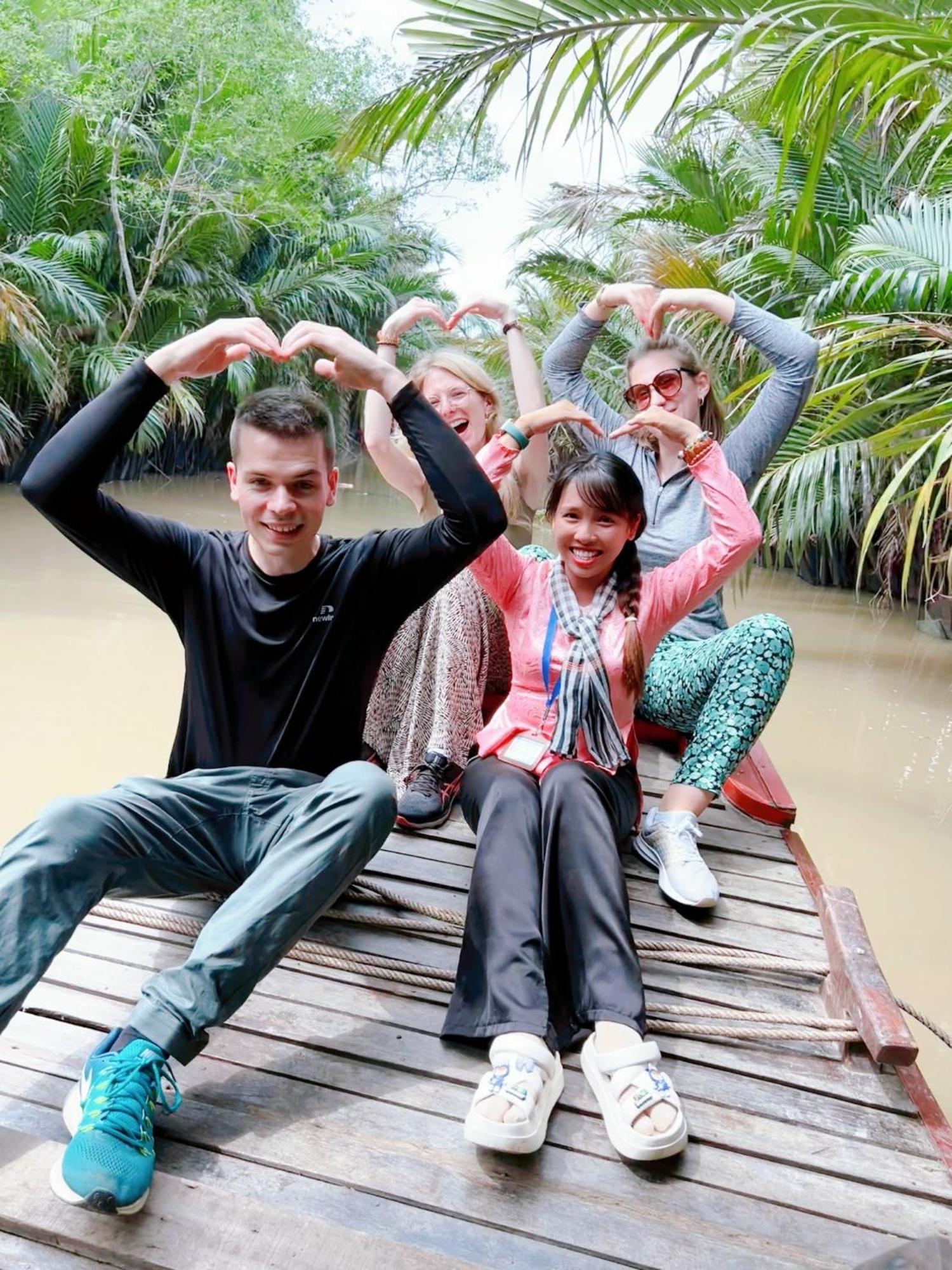 Hide Away Bungalows In Ben Tre City ภายนอก รูปภาพ